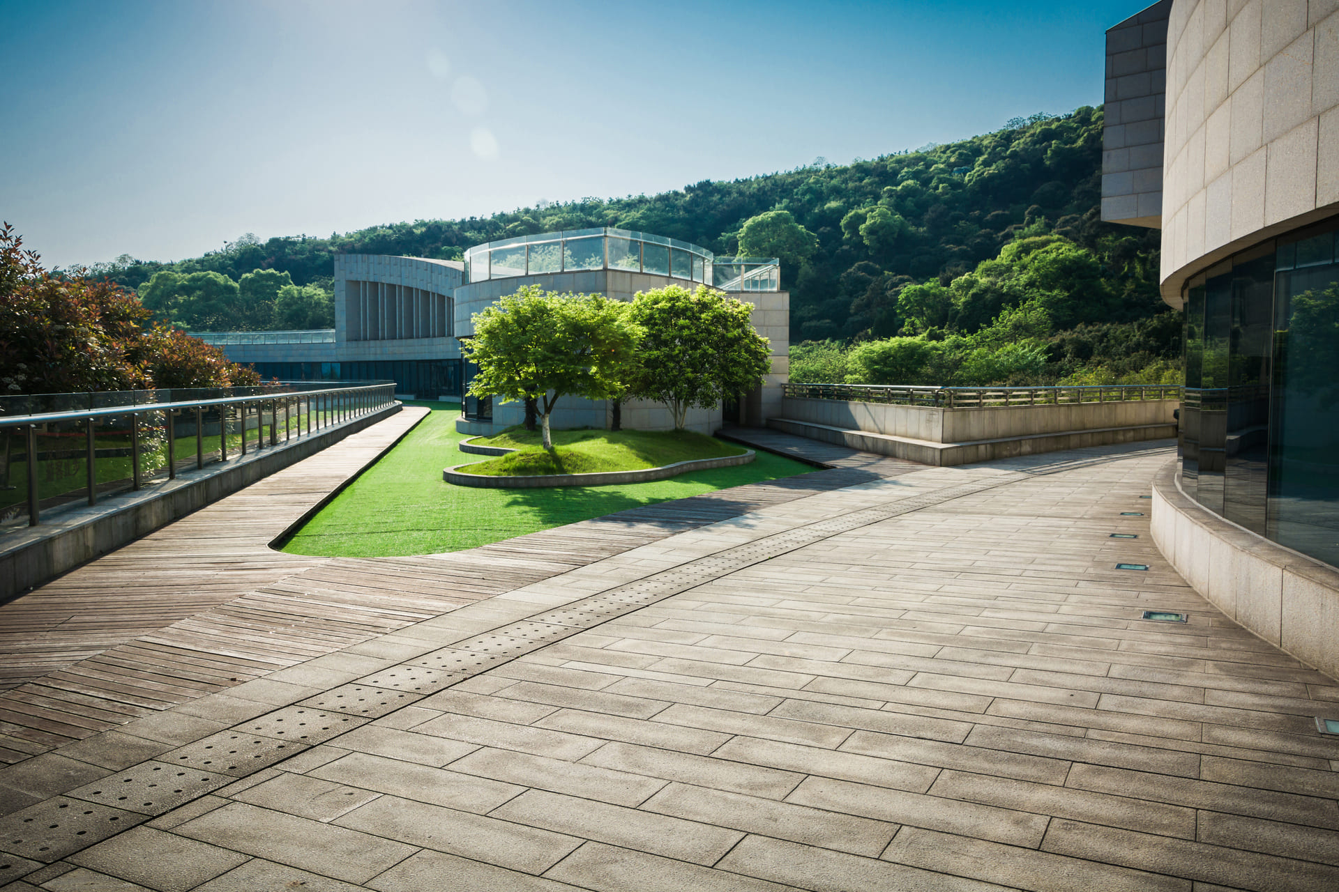 Read more about the article Increase the value of a home with landscaping work
